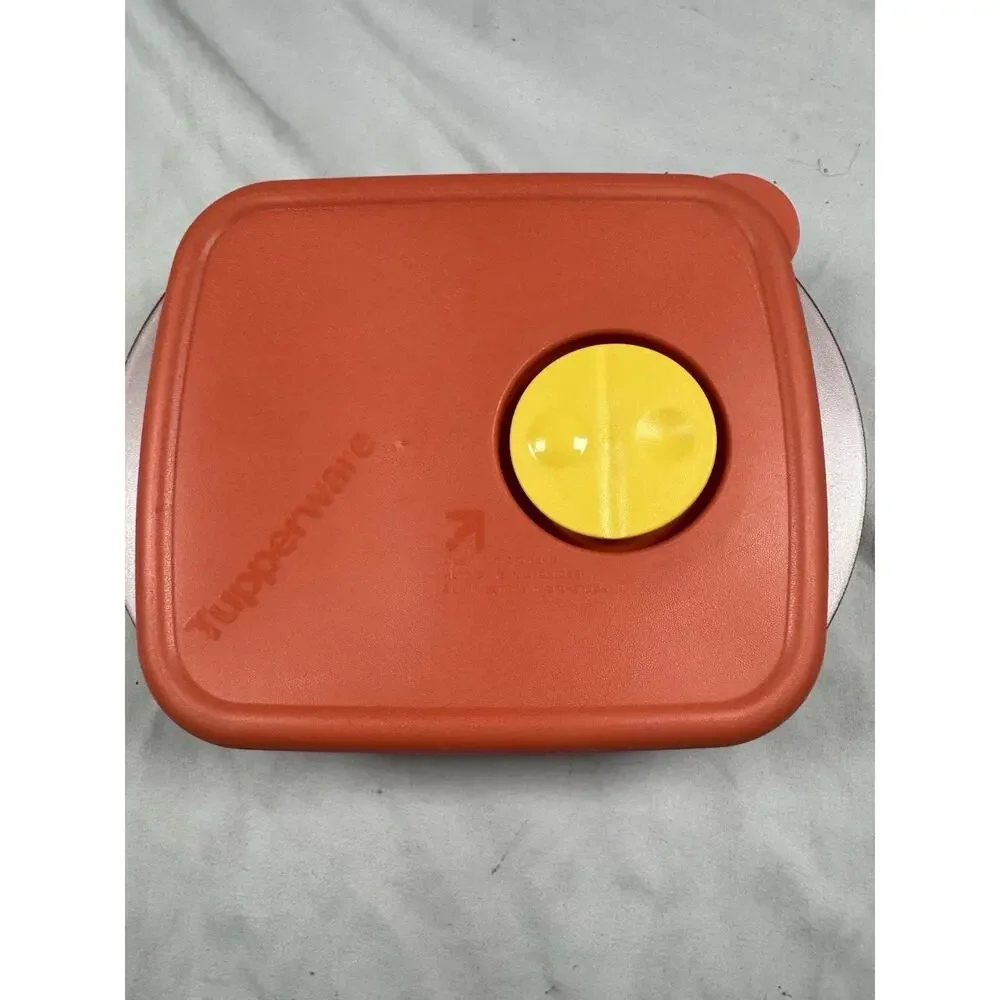 Tupperware Vent ’N Serve 2.5 Cup Microwave Container Red Yellow Lid 600mL